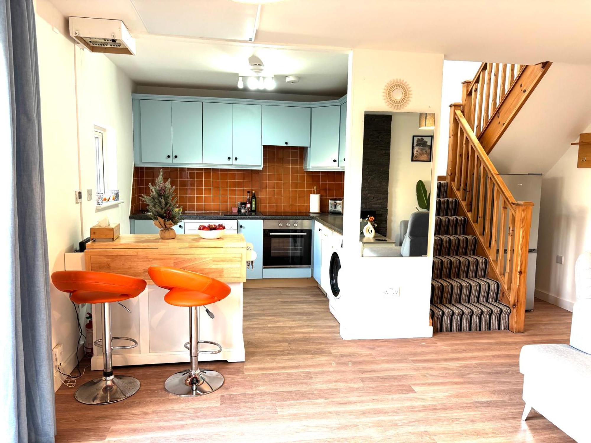 Villa Seascape Bliss - My Joyful Coastal Retreat In Youghal's Heart - Family Friendly - Long Term Price Cuts Youghal